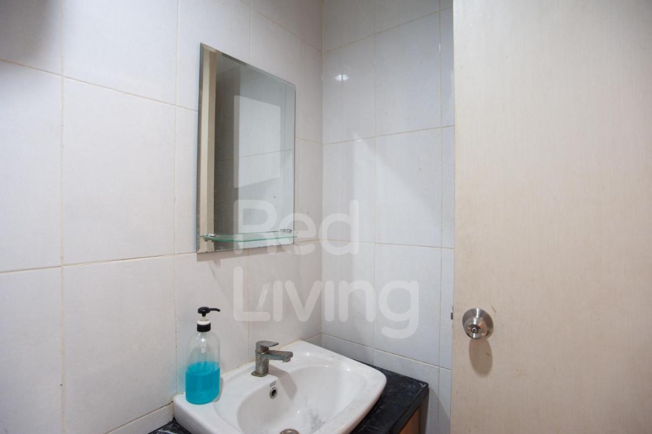 Redliving Patra Land Urbano - Iconic Tower Mid-west Apartemen *