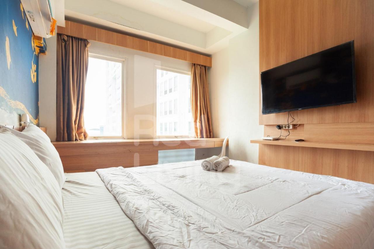 Apartemen Redliving Patra Land Urbano - Iconic Tower Mid-west